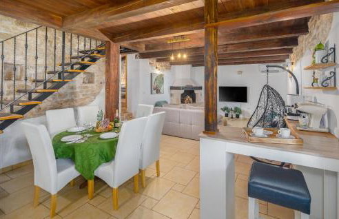 3 Bedroom Lovely Home In Sorici - Photo 3