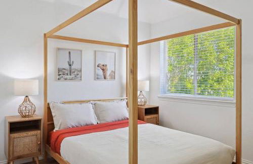 Wellness Oasis 5BR W Pool + Huge Yard + Fire Pit - Foto 45