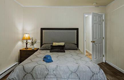 Frolic on Fern by Avantstay Enclosed Deck w/ Forest Views, Bar - Foto 28