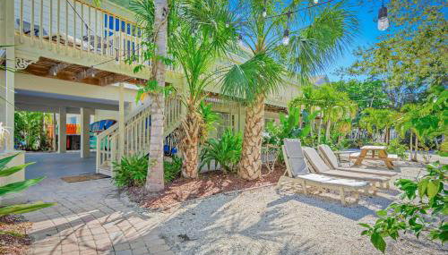 Newly remodeled 8-steps to sand path of Beach! Unit D - Foto 4