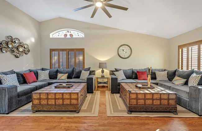 Amenities Galore! Outdoor Living & Lots of Games - Foto 18