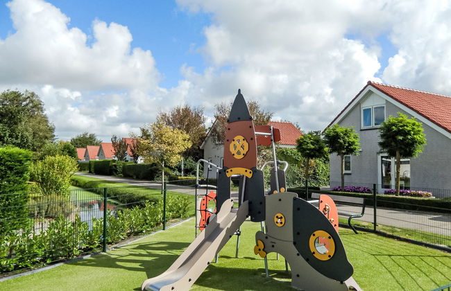 3 bedroom House in Noordwijk with garden and terrace - Photo 17