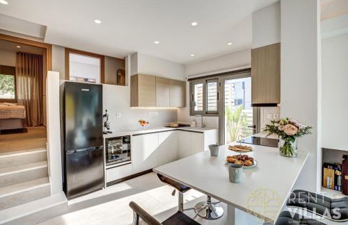 A1 - Luxury house with pool by goutos properties - Foto 28