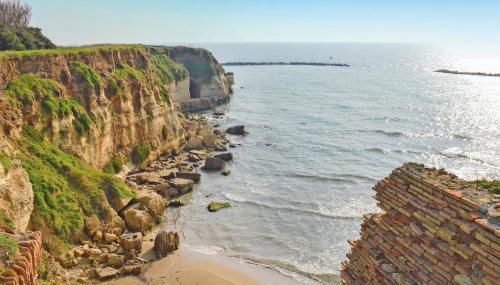 Gorgeous Apartment In Marina Di Ardea - Photo 4