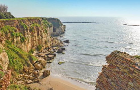 Gorgeous Apartment In Marina Di Ardea - Foto 4