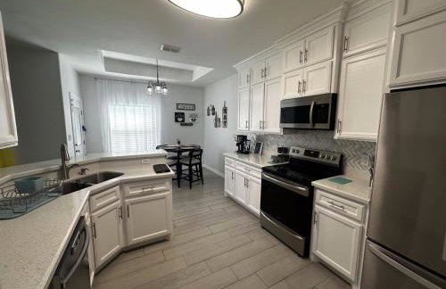 Quiet Cozy Spacious Stay w Private Pool - Foto 30