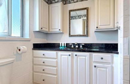 Coastal Escape by Bayley Vacation Rentals - Foto 19