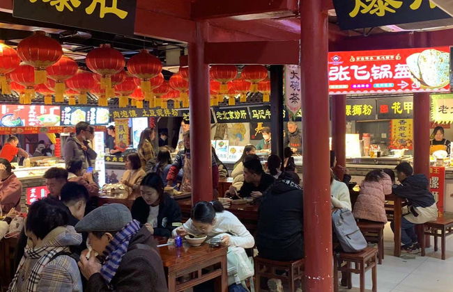 Visite privée au cœur du marché nocturne de Nanluoguxiang - Photo 2