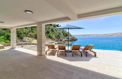 House Silence - Photo 42