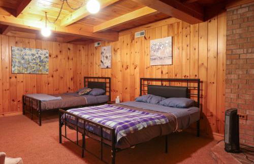 Mountain Lodge - Heated Pool 83 Degrees - Photo 16