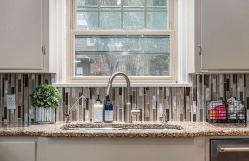 Peaceful Hillside Retreat Firepit & Spacious Yard - Photo 31