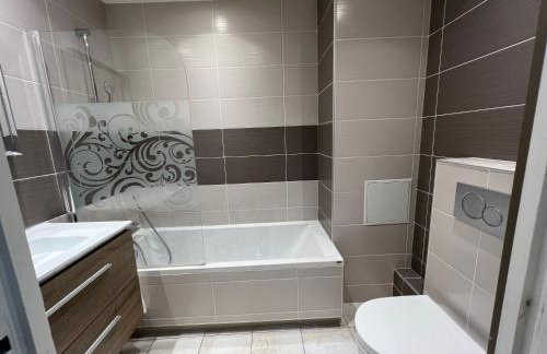 Spacious & modern flat close to Parc Monceau - Photo 7