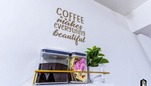 The Stallion #209 - Walk to Museums, Luxe Loft with free gated & covered parking - Foto 5