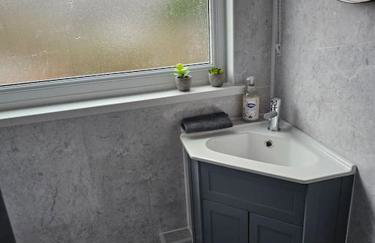 Airport,NEC,JLR,Bham. Entire house 5 beds. - Foto 9