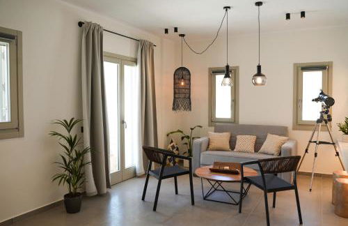 Apademia Skyros Luxury Apartment - Photo 36