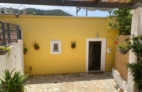 Villa Jasmine, Sea and Mountain View in peaceful hamlet - Foto 1