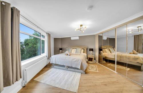 Lux 5 Bed sleeps 11, 10 mins from Wembley Stadium, Jacuzzi and Steam Shower - Photo 48