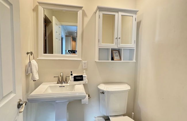 Vidal Manor 4BR Oasis w Pool Cabana- Wilton Dr - Foto 17