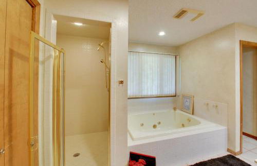 Lake Ouachita Vacation Rental with Community Pool - Foto 13