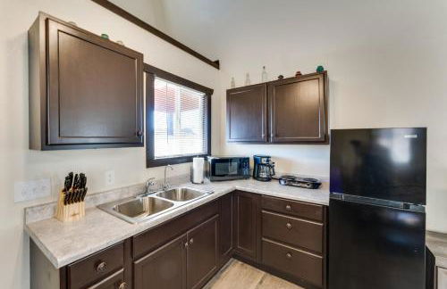 Oatman Studio with Fire Pit Near Bullhead City! - Foto 10