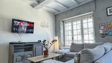 T4 lumineux, tout équipé, au centre d'Aurillac - Foto 2