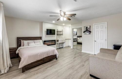 Modern Luxe Studio attached to home near Randolph AFB - Foto 1