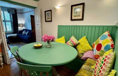 Delightful Georgian terrace house - Photo 4