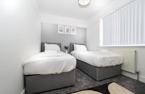 3BR Haven Retreat in Wallasey with FREE Street Parking - Foto 5