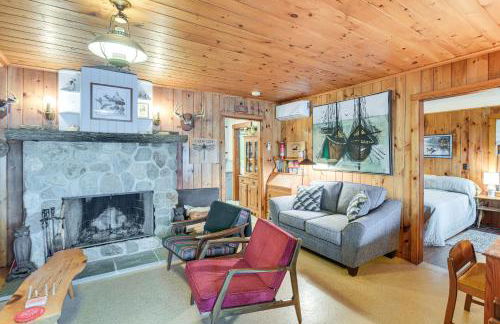 Dock, Beach, Views Rustic Green Lake Cottage - Foto 9