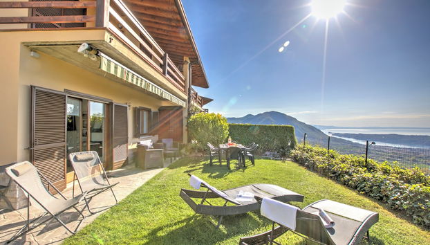 AmiroVista-Garden, Lake view, shared pool - Happy Rentals - Foto 2, Imagen principal