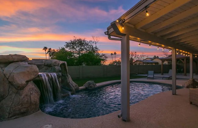 Relaxing 4 Bdrm Retreat in the Heart of Scottsdale - Foto 1