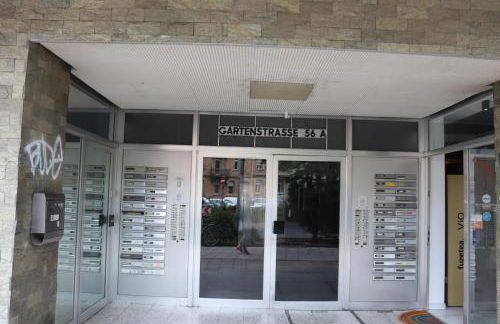 Familienfreundliche geräumige Design-Wohnung mit Balkon im Zentrum - APOLONIAliving - Foto 46