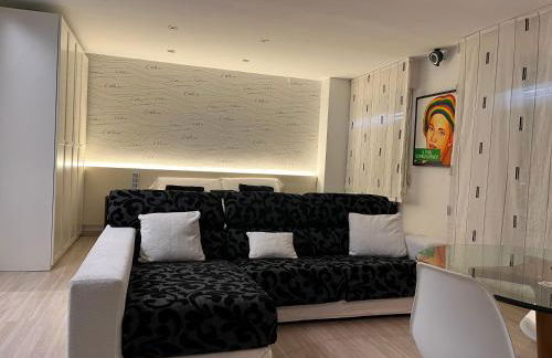 Black and White Suitte "Marques" - Foto 4