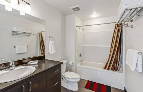 Brand New Downtown Condo Next to Bremerton Ferry - Foto 3