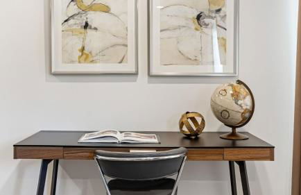 LA Hillside Retreat w Pool Views Fire Pit Outdoor Lounging Casa Bellagio by AvantStay - Foto 15