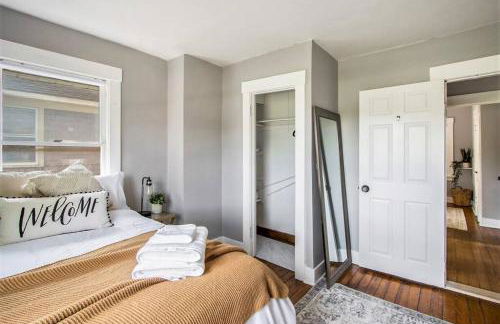 Entire 4 Bdrm Beautiful Home Next to WMU/K College - Foto 17