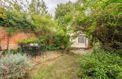 Medieval cottage in rural village - Duke's Lodge - Photo 18