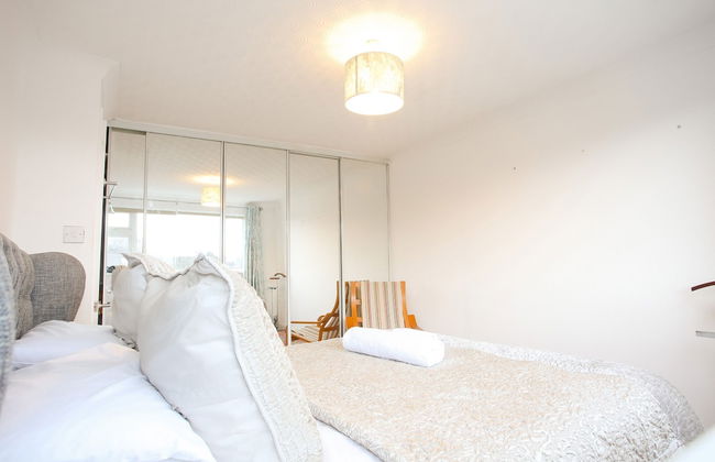 Business Park Lodge by Paymán Club - Photo 5