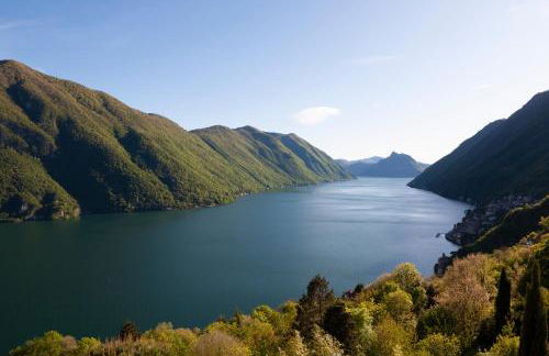 Historic villa with magnificent lake views - Foto 49