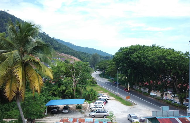 Pinang Beach Apartment at Bayu Emas - Photo 17