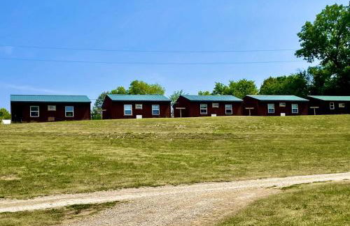 Wonderful Cabin that Sleeps 12 near the Cedar River in Letts, Iowa - Foto 8