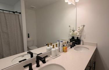 4BR Luxury House 12 mins from Downtown Raleigh - Foto 3