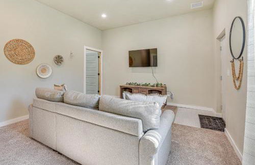 Indoor Recreation Room at Skiatook Vacation Rental - Foto 6