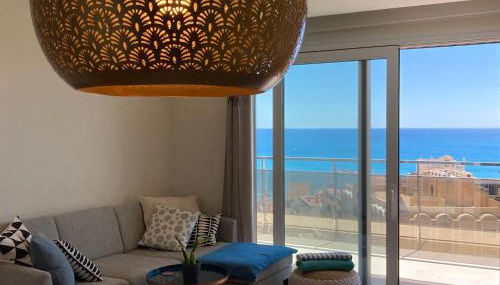 Modern Penthouse - Sea View & Private Rooftop - Photo 2