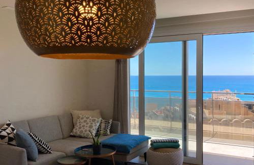 Modern Penthouse - Sea View & Private Rooftop - Photo 2