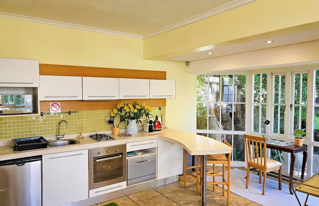 Cheerful Cottage set in Beautiful Garden - Foto 9