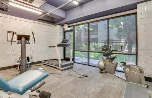 Less Than 1 Mi to Biltmore Fashion Park Condo with Pool! - Foto 33