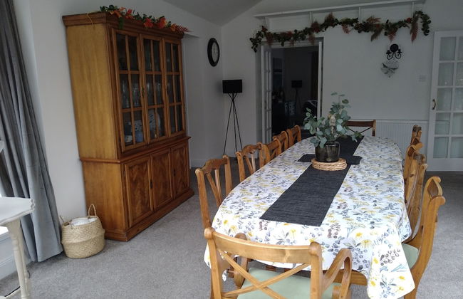 5 Bedrooms/sleeps 10-12/free Wifi & Parking/garden - Foto 26