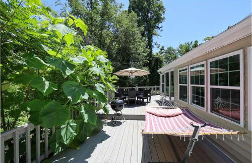 Dog Friendly Lakeside Escape with Hammock and Fire Pit - Foto 64