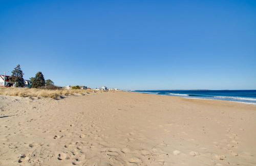 Beachfront Old Orchard Beach Condo with Balcony - Foto 25